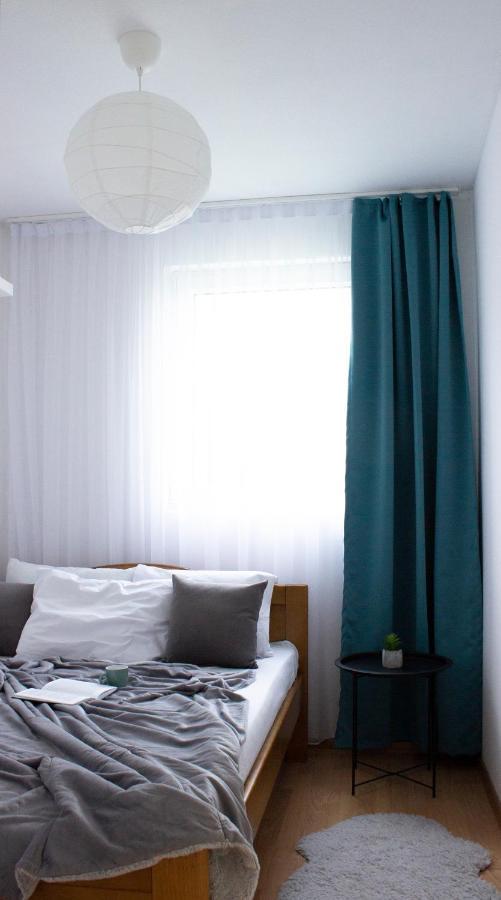 Laurel Apartments バール エクステリア 写真
