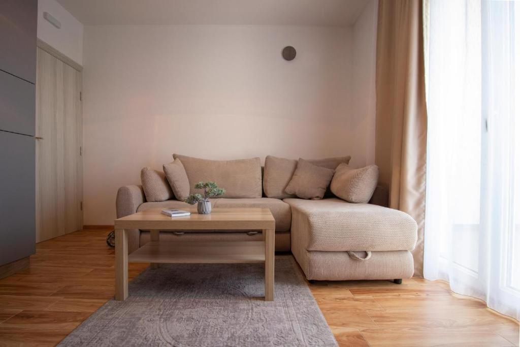 Laurel Apartments バール エクステリア 写真